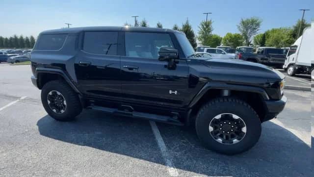 2024 GMC HUMMER EV - Image 3