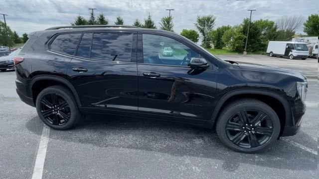 2026 GMC Acadia - Image 3