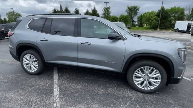 2026 GMC Acadia - Image 3