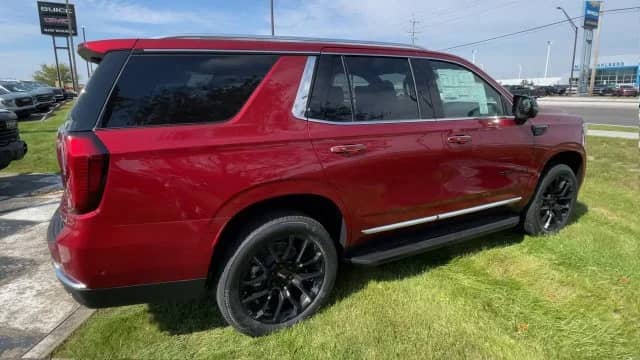 2026 GMC Yukon - Image 2