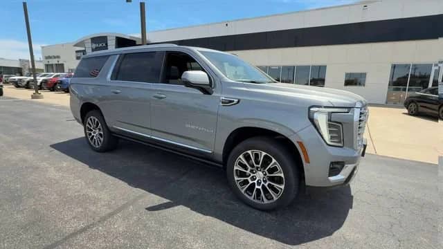 2026 GMC Yukon XL - Image 2