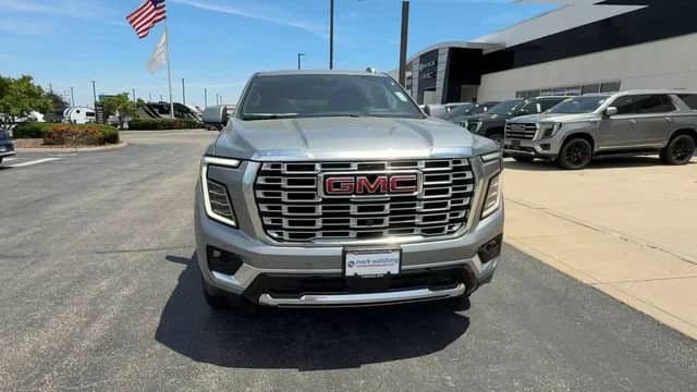 2026 GMC Yukon XL - Image 3