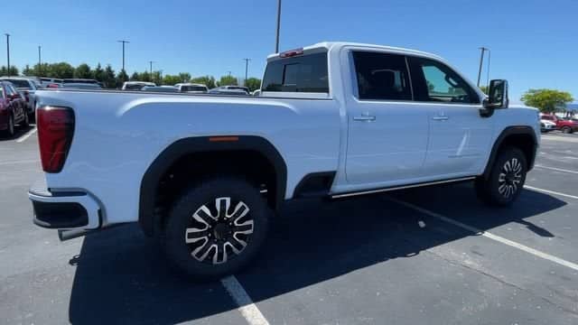 2026 GMC Sierra 2500HD - Image 2