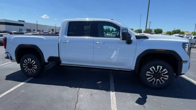 2026 GMC Sierra 2500HD - Image 3