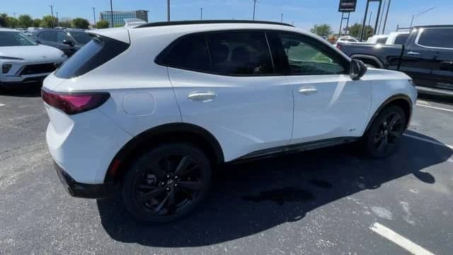 2026 Buick Envision - Image 2