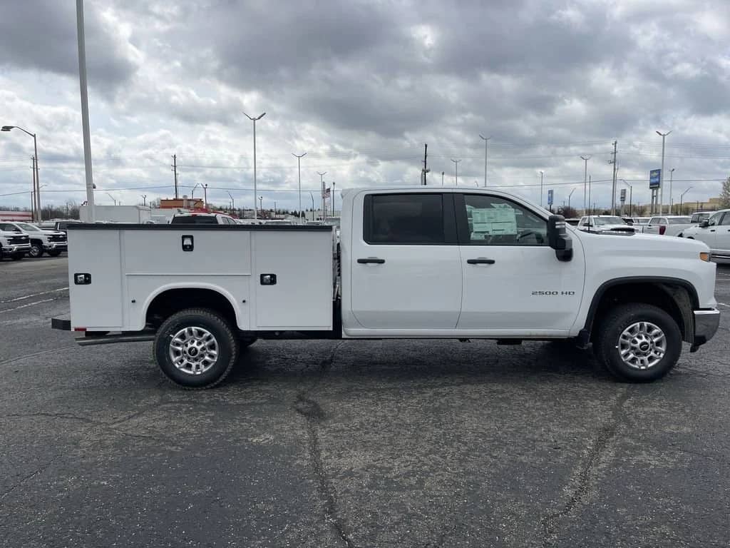 2026 Chevrolet Silverado 2500HD - Image 2