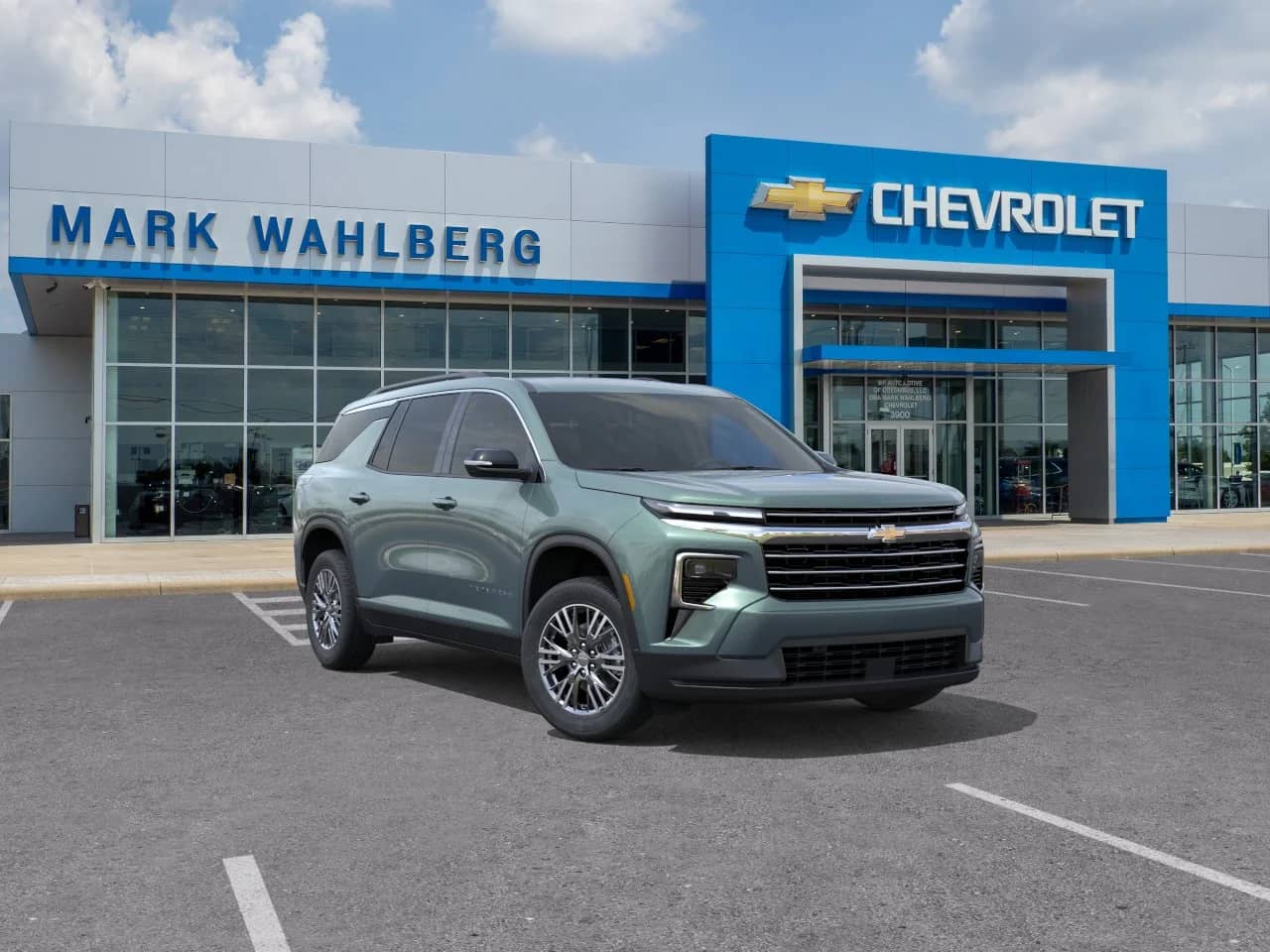2027 Chevrolet Traverse - Image 2