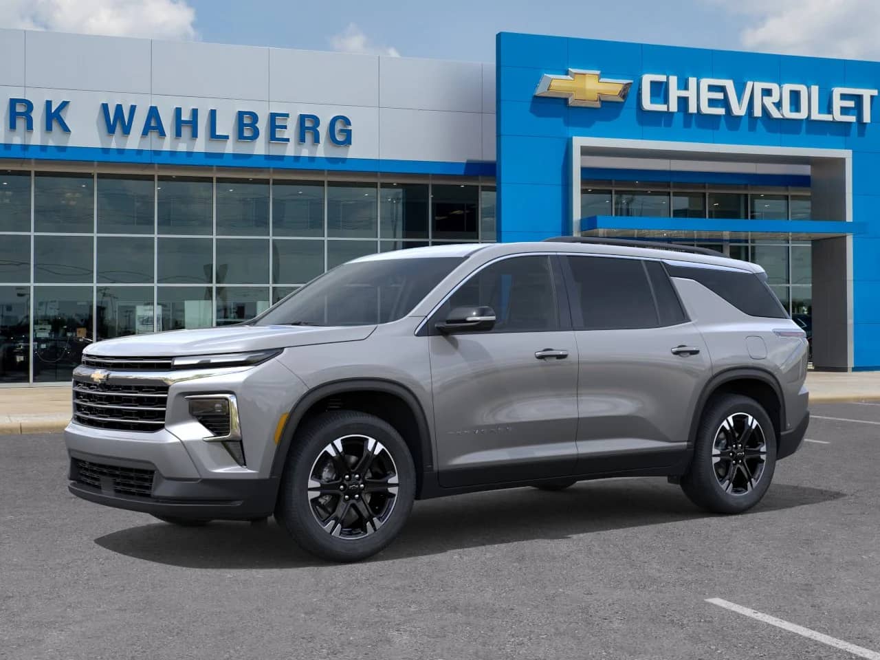 2027 Chevrolet Traverse - Image 3