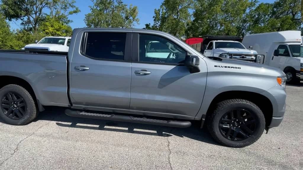 2026 Chevrolet Silverado 1500 - Image 3