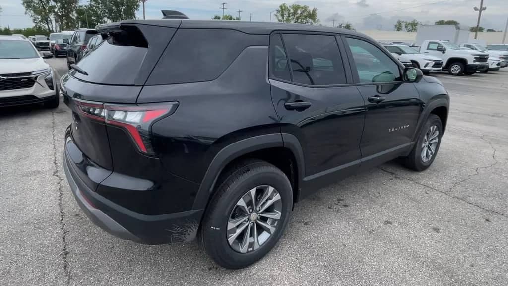 2026 Chevrolet Equinox - Image 2