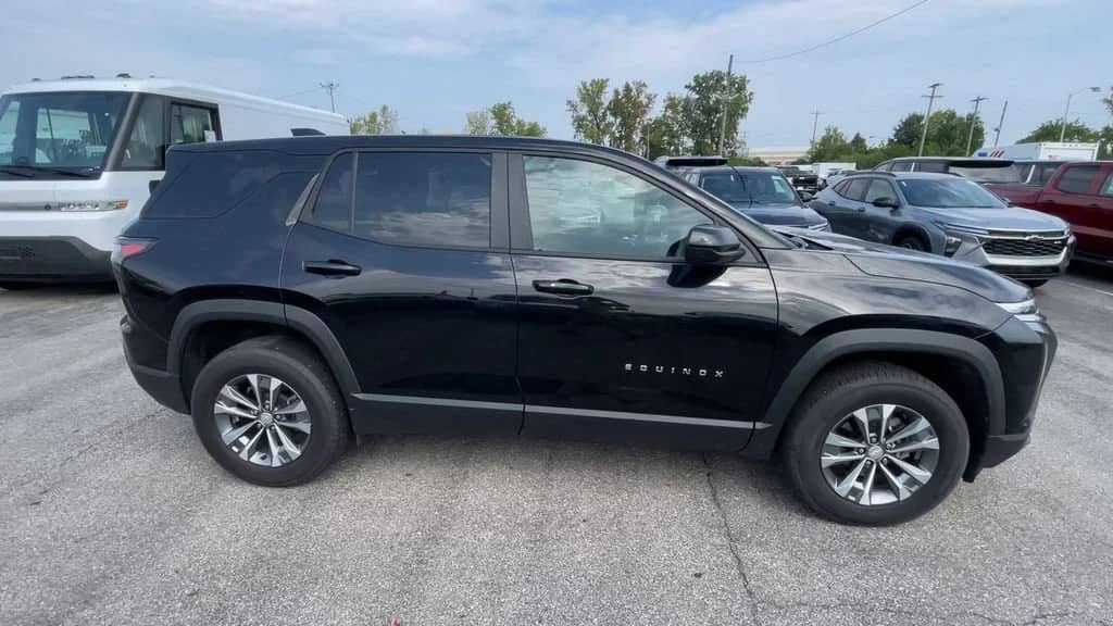 2026 Chevrolet Equinox - Image 3