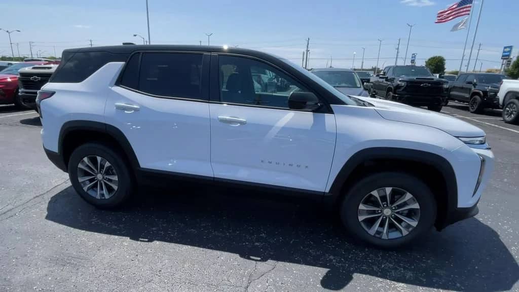 2026 Chevrolet Equinox - Image 3