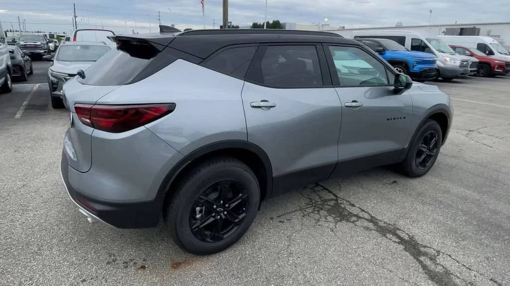 2026 Chevrolet Blazer - Image 2