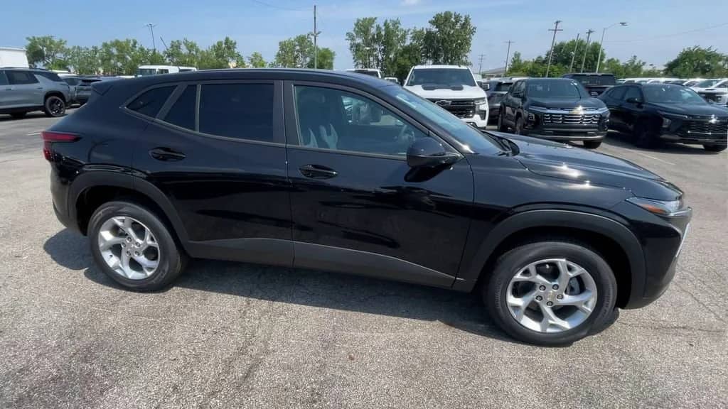 2026 Chevrolet Trax - Image 3