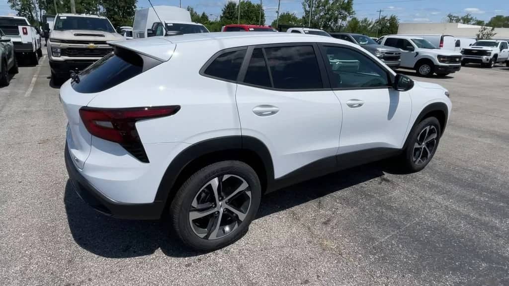 2026 Chevrolet Trax - Image 2