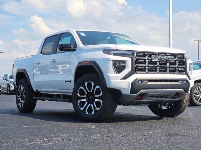 2026 GMC Canyon - Image 2