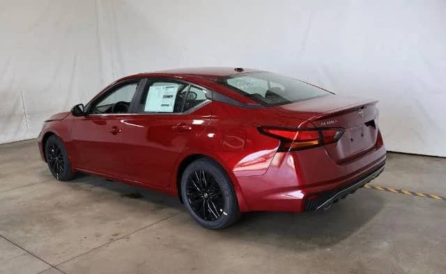 2026 Nissan Altima - Image 3