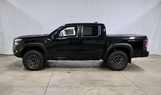 2026 Nissan Frontier - Image 2