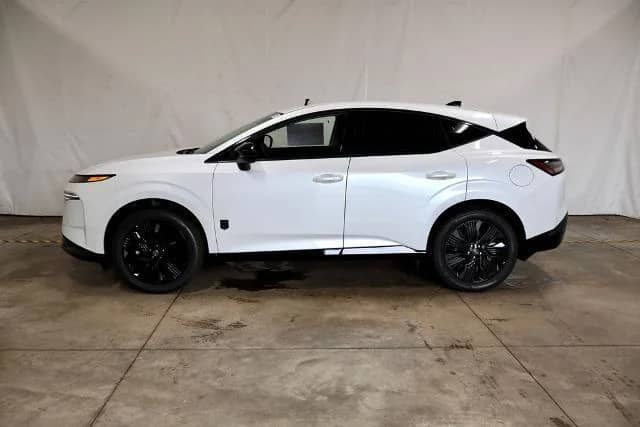 2027 Nissan Murano - Image 2