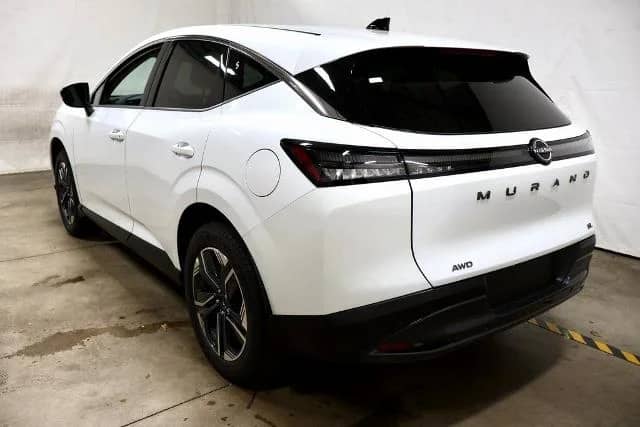 2026 Nissan Murano - Image 3