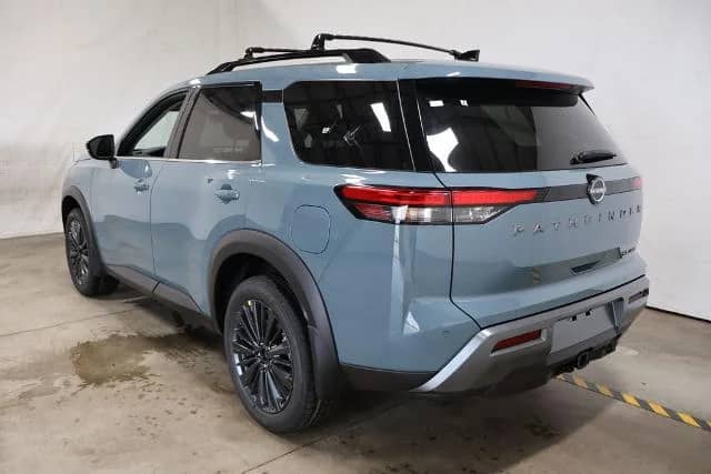 2026 Nissan Pathfinder - Image 3