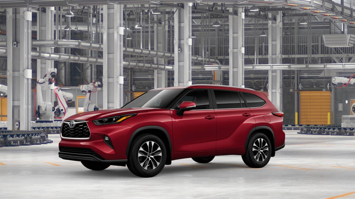 2026 Toyota Highlander - Image 2