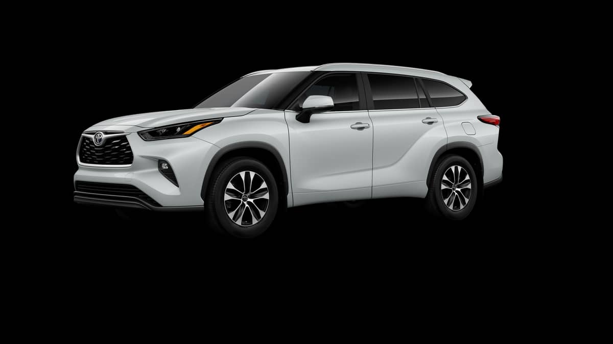 2026 Toyota Highlander - Image 2